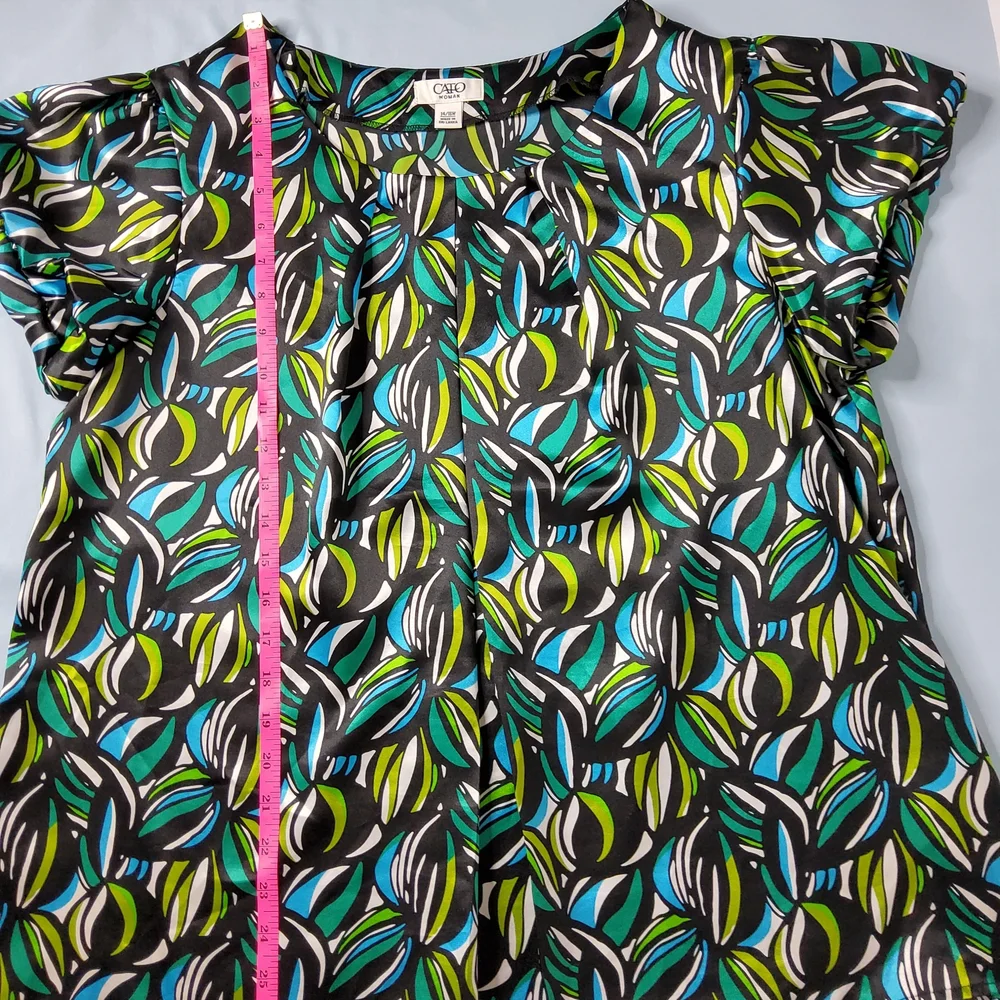Cato Leaf-Print Flutter Sleeve Top in Teal, Lime & Black 14/16W - Picture 3 of 6